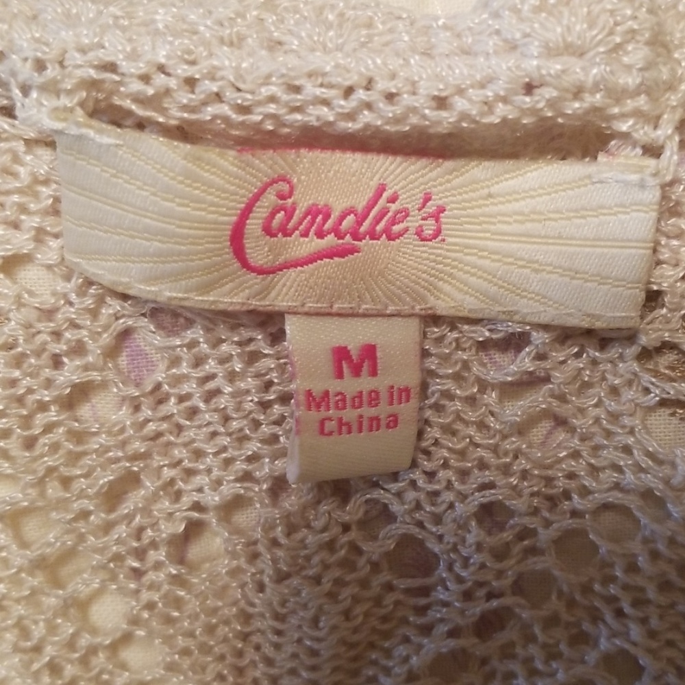Candie's - Picture 2 of 4